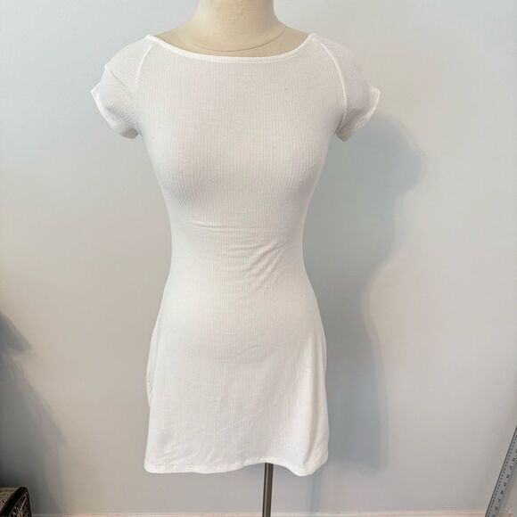Urban Outfitters Nadia Fitted Dress Back Cutout in Ivory Size Small - Picture 2 of 7
